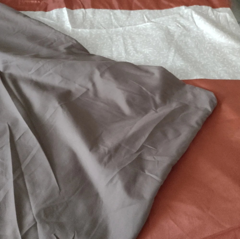 ONE cover Comforter Embroidered Queen satin